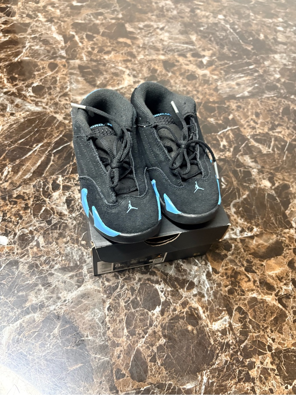 Jordan Kids Black & Teal Low-Top Sneakers